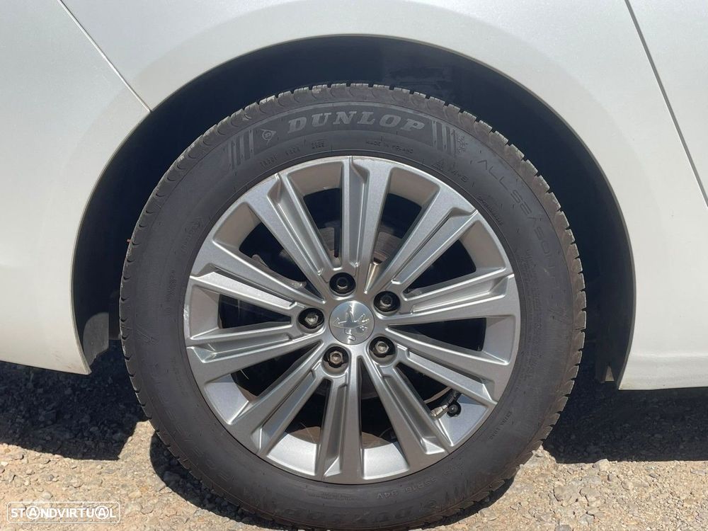 Peugeot 308 1.6 BlueHDi Allure EAT6 - 30