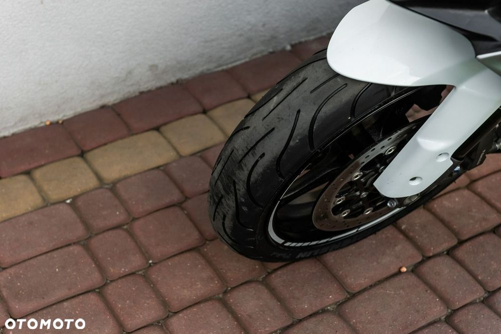 Suzuki GSX-R - 8