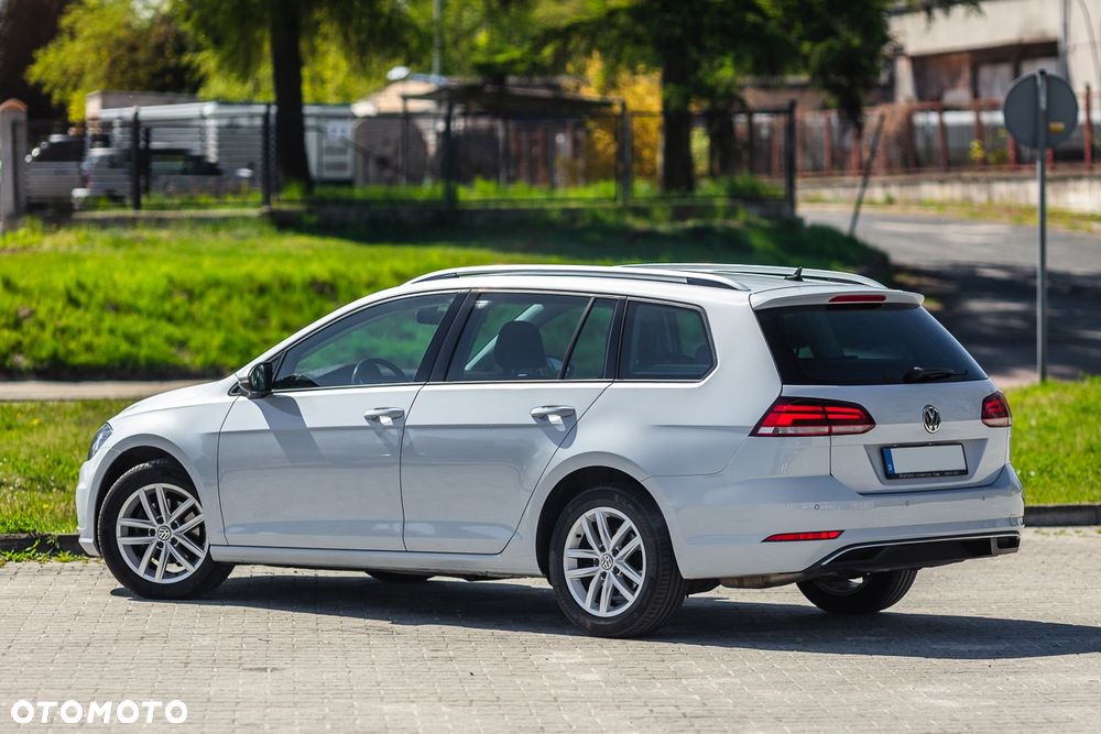 Volkswagen Golf Variant 2.0 TDI (BlueMotion Technology) Comfortline - 12