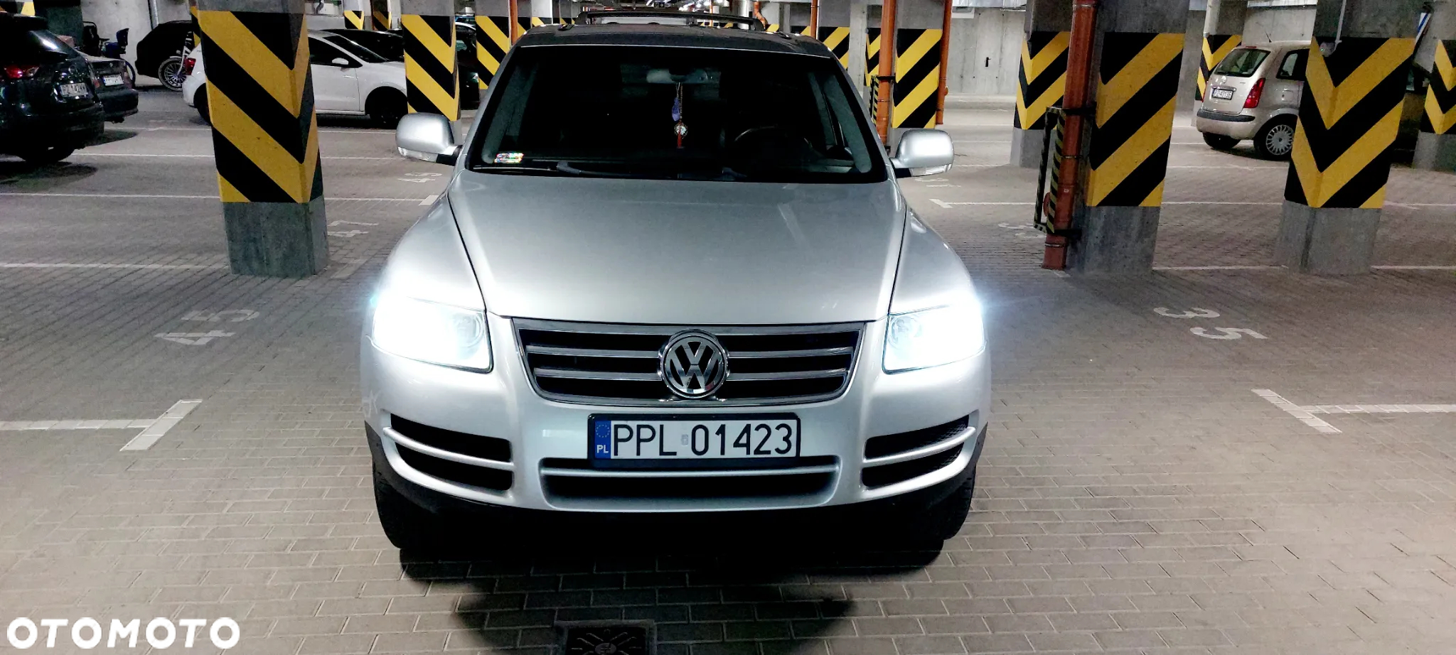 Volkswagen Touareg - 13