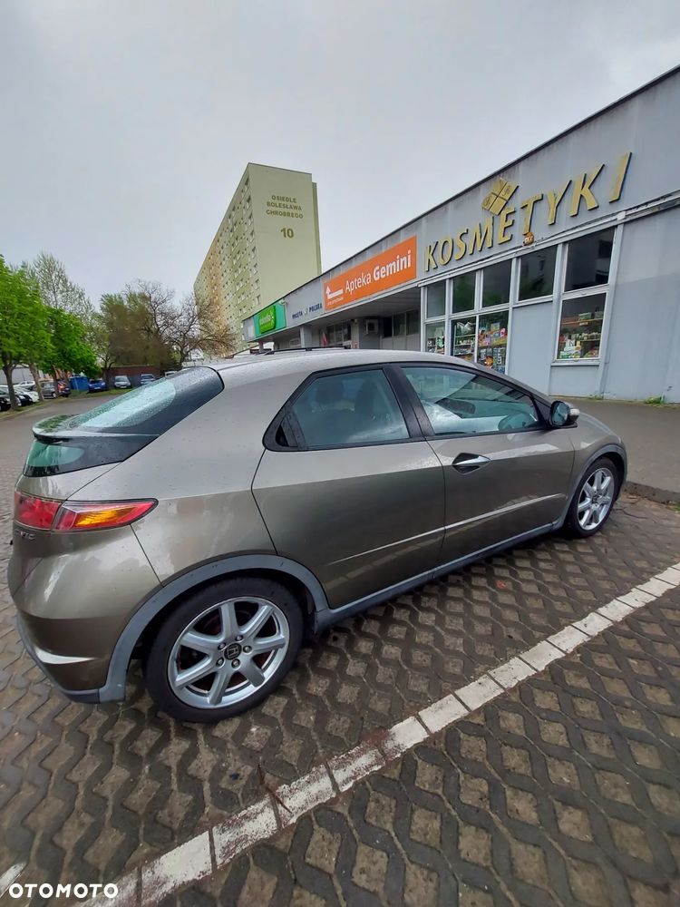 Honda Civic 1.8i-VTEC Executive - 3