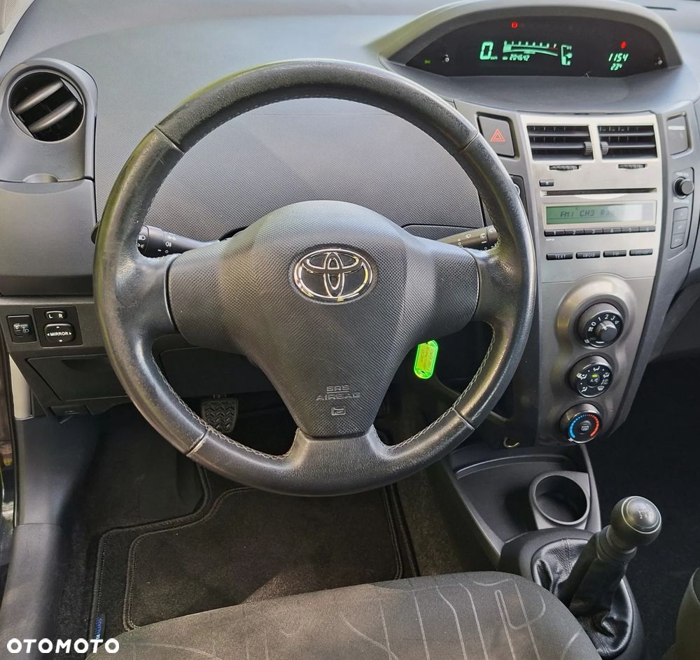 Toyota Yaris 1.0 VVT-i Cool - 6