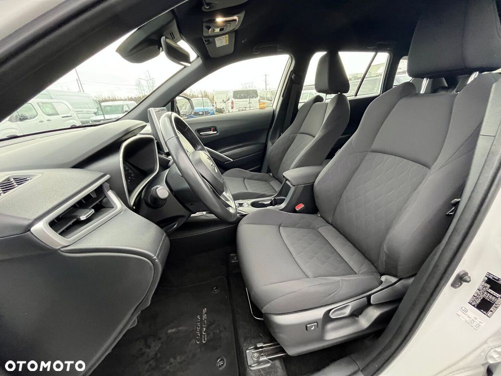Toyota Corolla Cross 2.0 Hybrid Comfort - 26