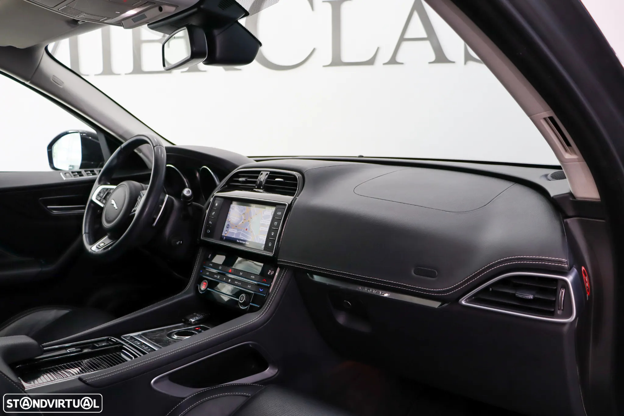 Jaguar F-Pace 2.0 i4D R-Sport Aut. - 35