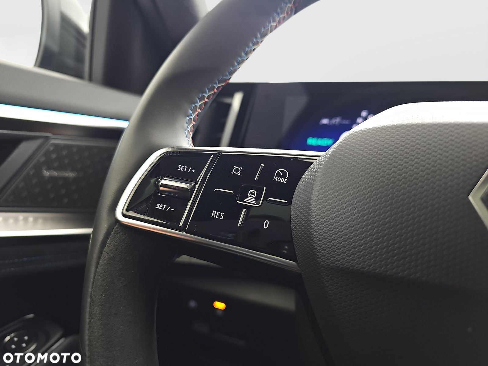 Renault Austral 1.2 E-Tech Full Hybrid 200 Iconic esprit Alpine MMT - 13