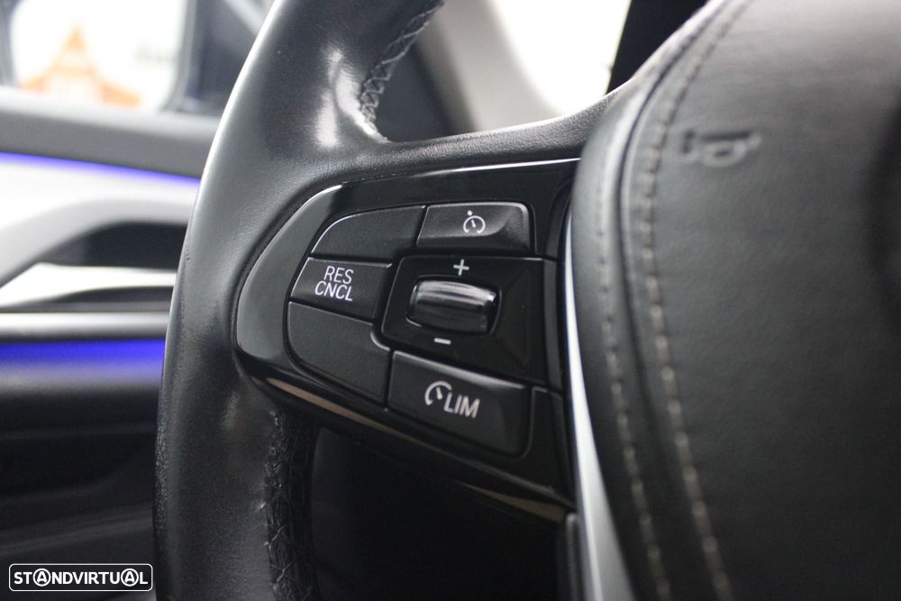 BMW 520 d Auto - 11