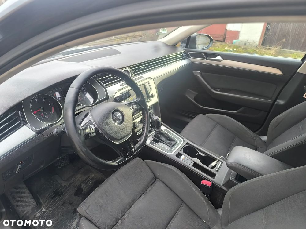 Volkswagen Passat 1.6 TDI (BlueMotion Technology) DSG Comfortline - 5
