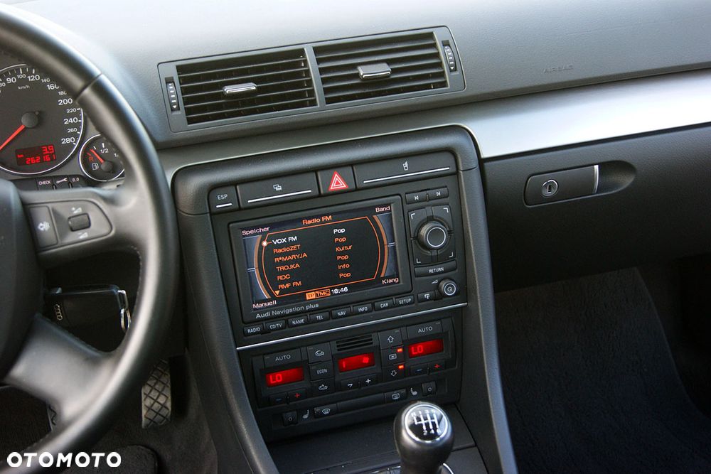 Audi A4 Limousine - 33