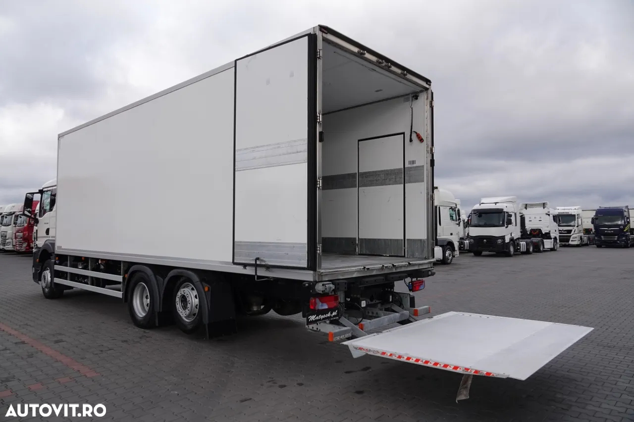 MAN TGS 26.360 / 6x2 / FRIGIDER -8.2 M / CARRIER SUPRA 850 GENERATOR / LIFTARE / UȘĂ LATERALĂ / 2022 / DUPĂ CONTRACTUL DE SERVICE - 14