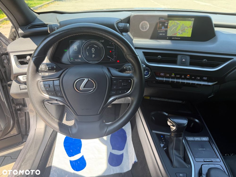 Lexus UX 250h GPF Business Edition AWD - 23