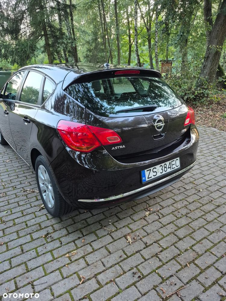 Opel Astra - 16