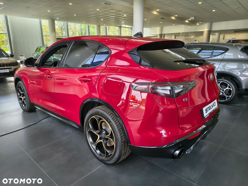 Alfa Romeo Stelvio 2.0 Turbo Intensa Q4 - 15