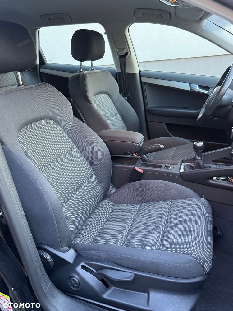 Audi A3 Sportback 2.0 TDI Ambiente - 9