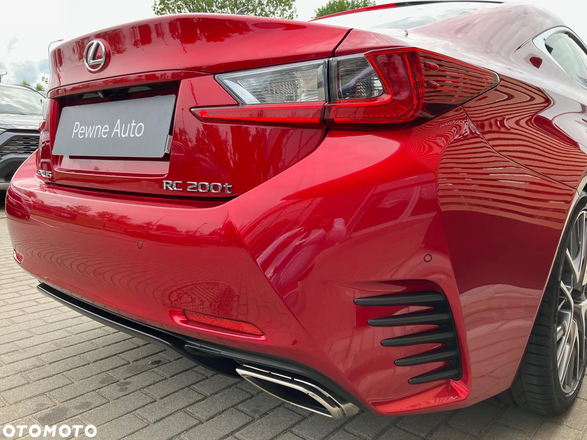 Lexus RC 200t / 300 F Sport - 9