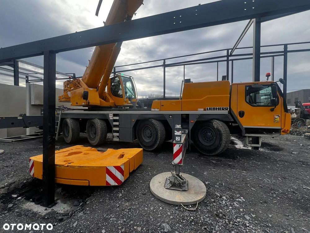 Liebherr LTM 1090-4.2 - 3