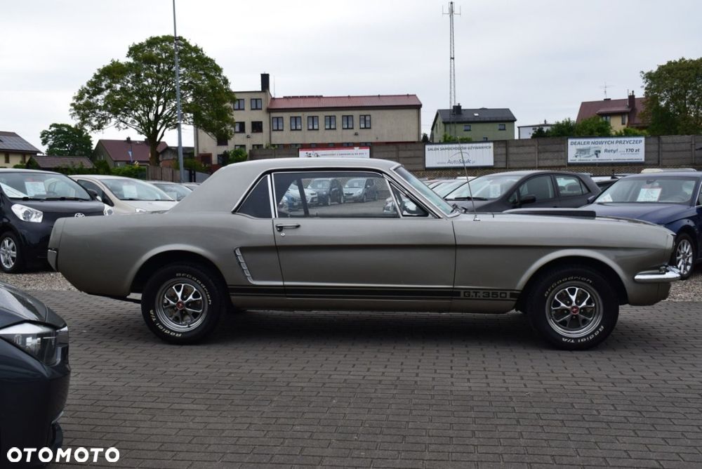 Ford Mustang - 3