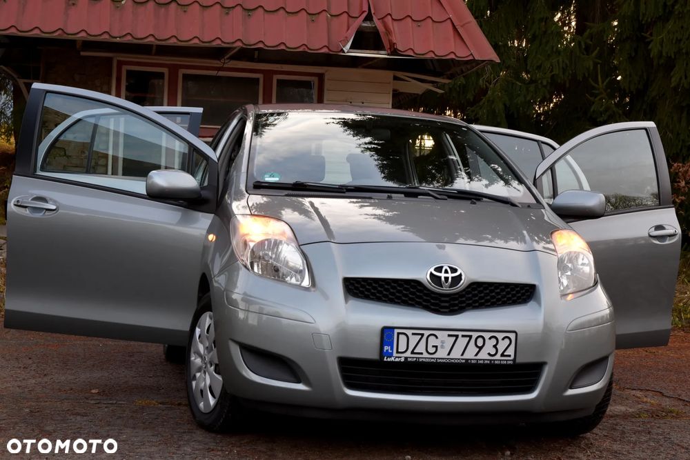 Toyota Yaris 1.33 VVT-i Cool - 11