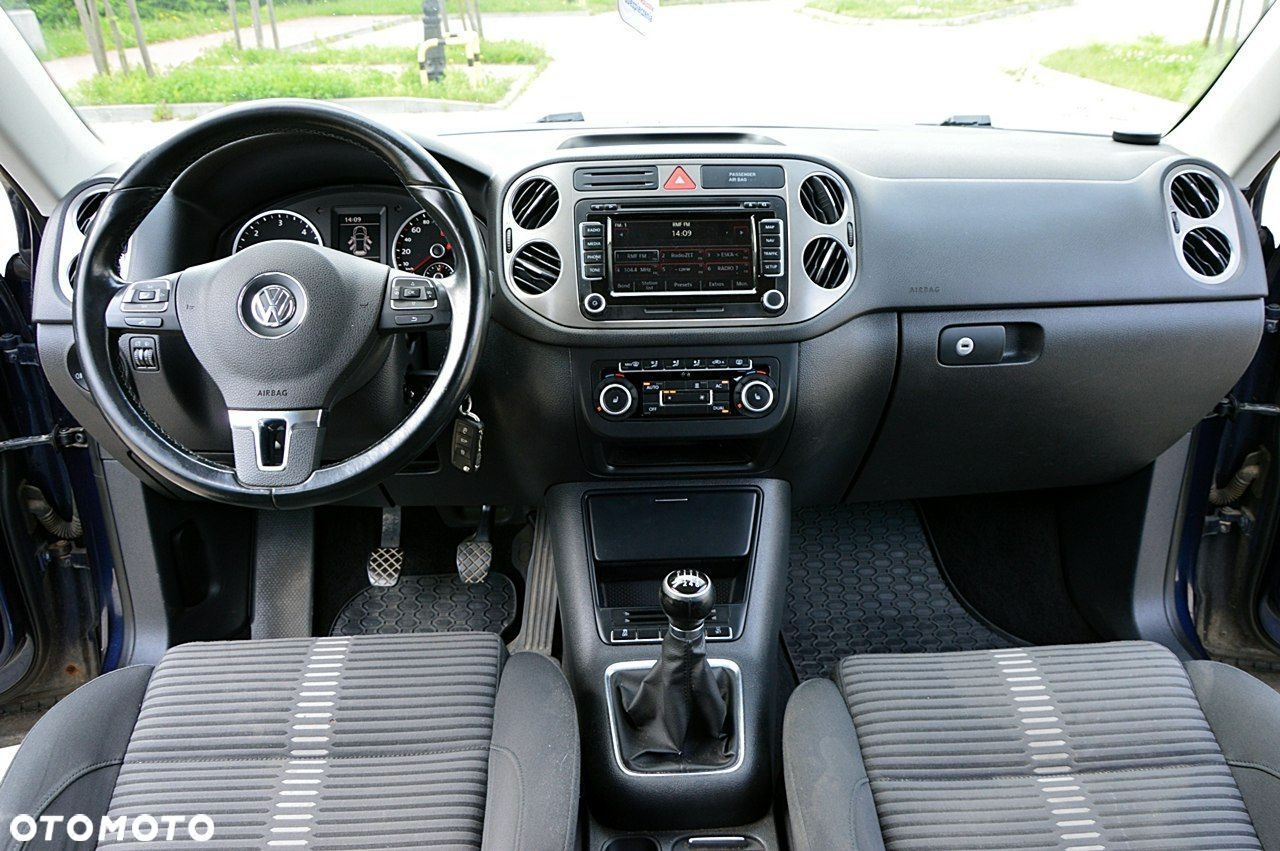 Volkswagen Tiguan 2.0 TDI DPF 4Motion BlueMotion Technology Cup Track & Style - 24