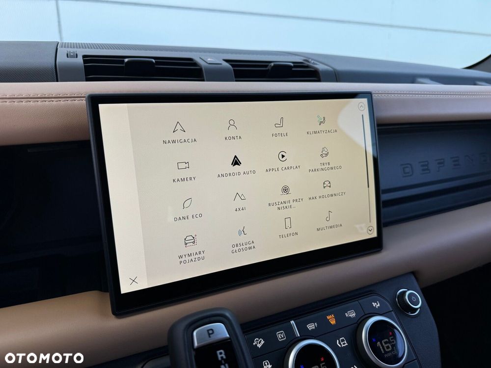 Land Rover Defender - 16