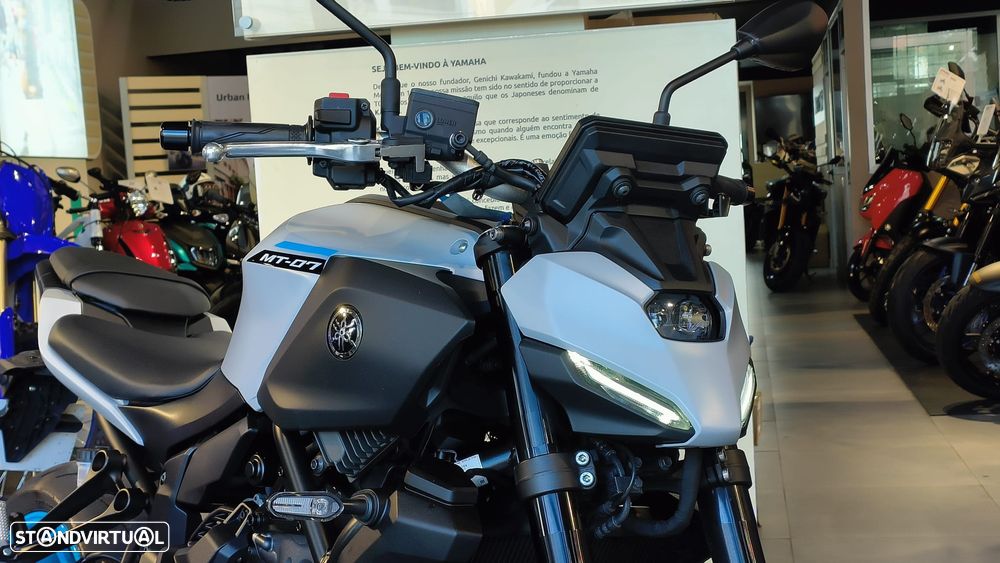 Yamaha MT-07 Y-AMT - 2