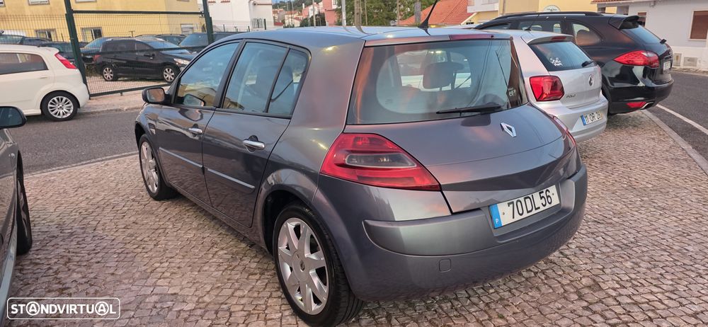 Renault Mégane 1.5 dCi Dynamique S - 4
