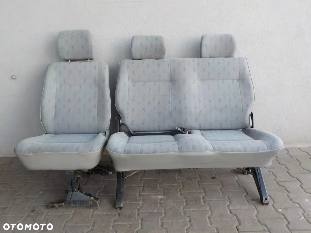 VW T4 FOTEL FOTELE SIEDZENIA RZĄD ŚRODKOWY TYŁ - 2