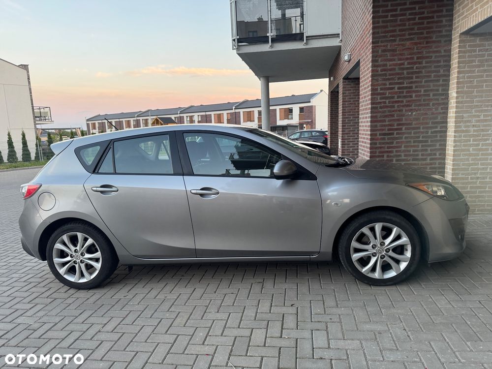Mazda 3 2.0 Exclusive + - 3
