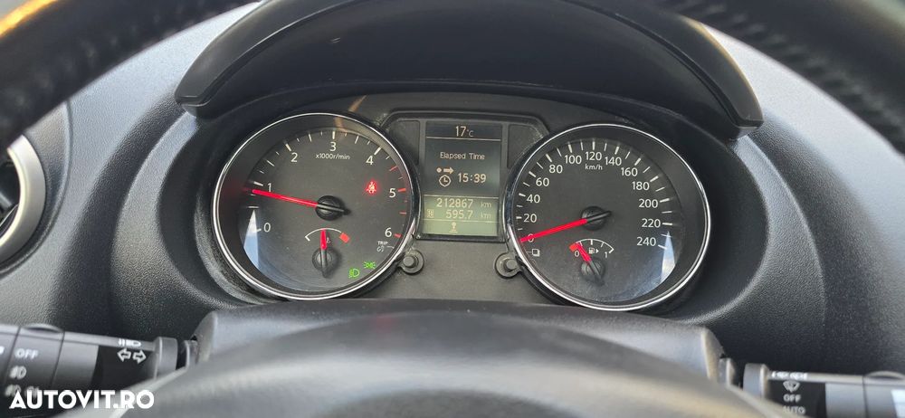 Nissan Qashqai 1.6 DCI 4 x 4 DPF Start/Stop tekna - 13