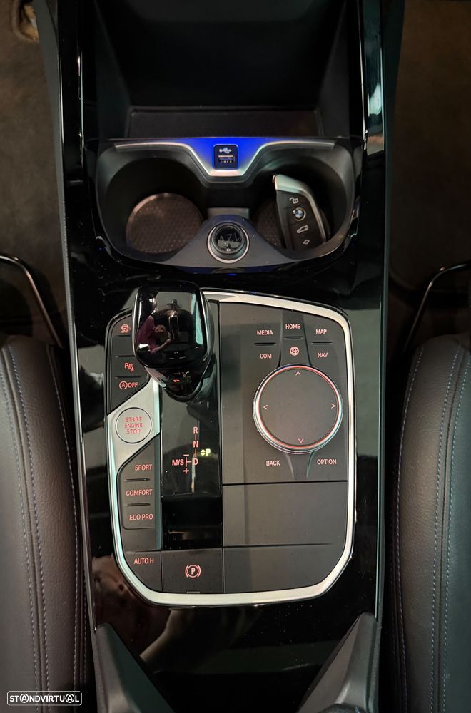 BMW 116 d Pack Desportivo M Auto - 19