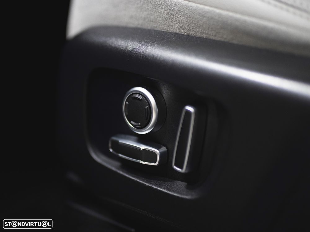 Land Rover Range Rover Evoque P300e SE - 22