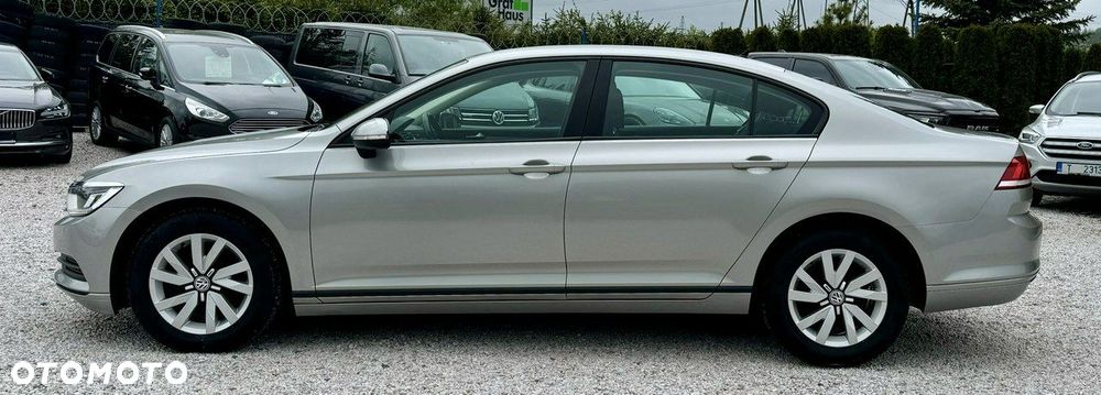 Volkswagen Passat - 7