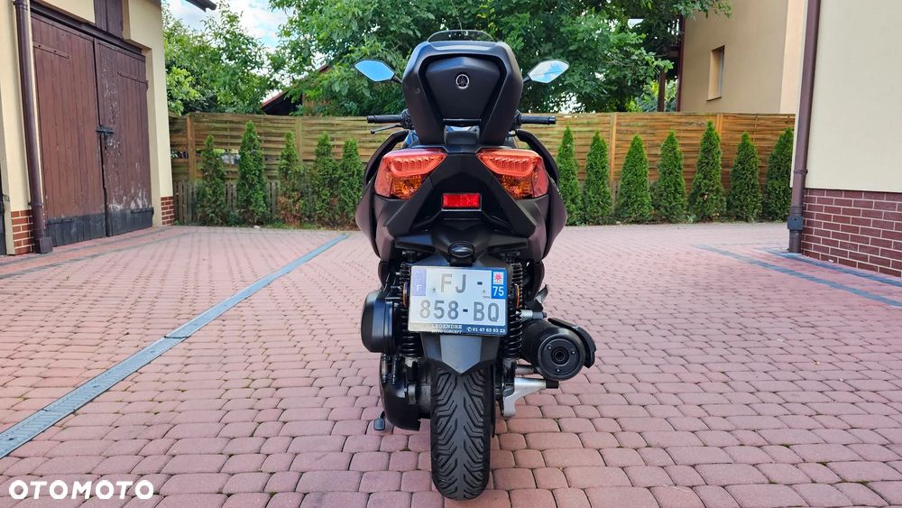 Yamaha X-max - 24