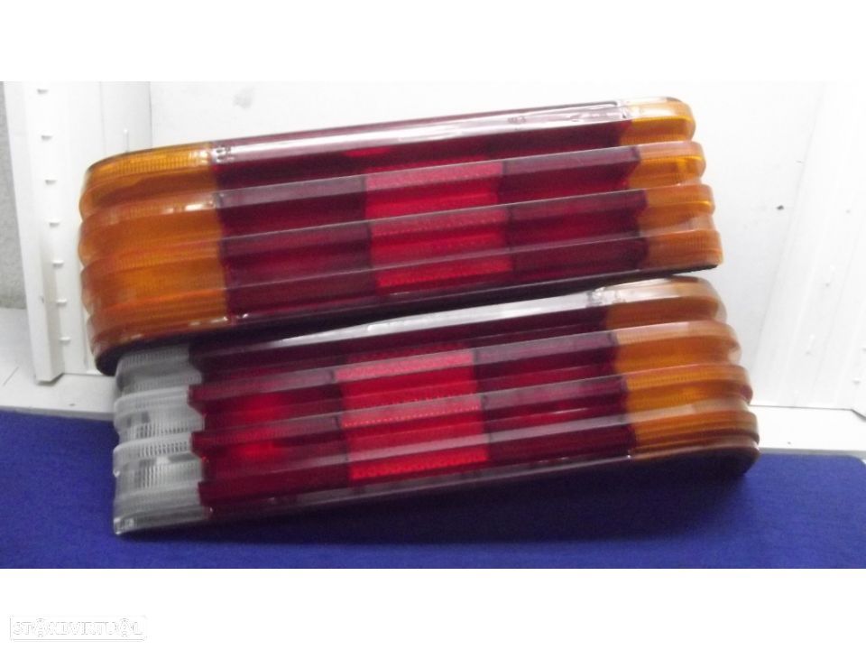 mercedes 280 farolins originais em muito bom estado - 1