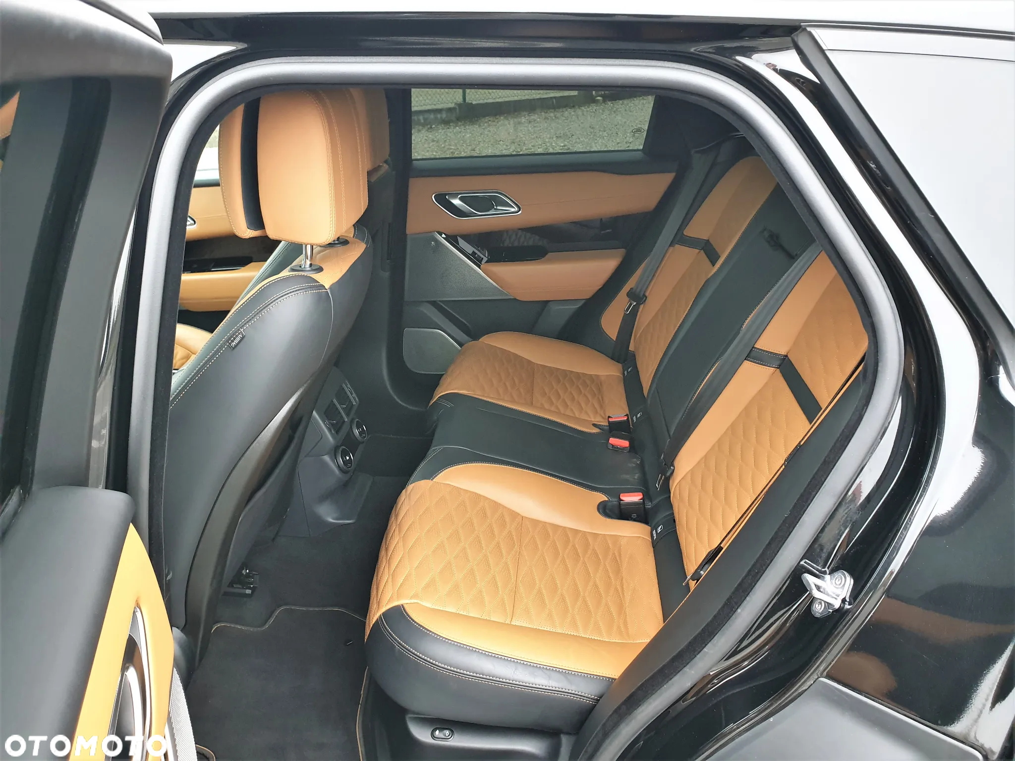 Land Rover Range Rover Velar 5.0 V8 S/C SV AB Dynamic - 26