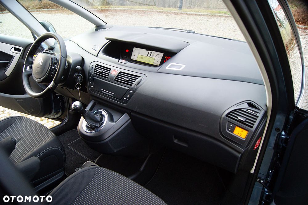 Citroën C4 Picasso - 24
