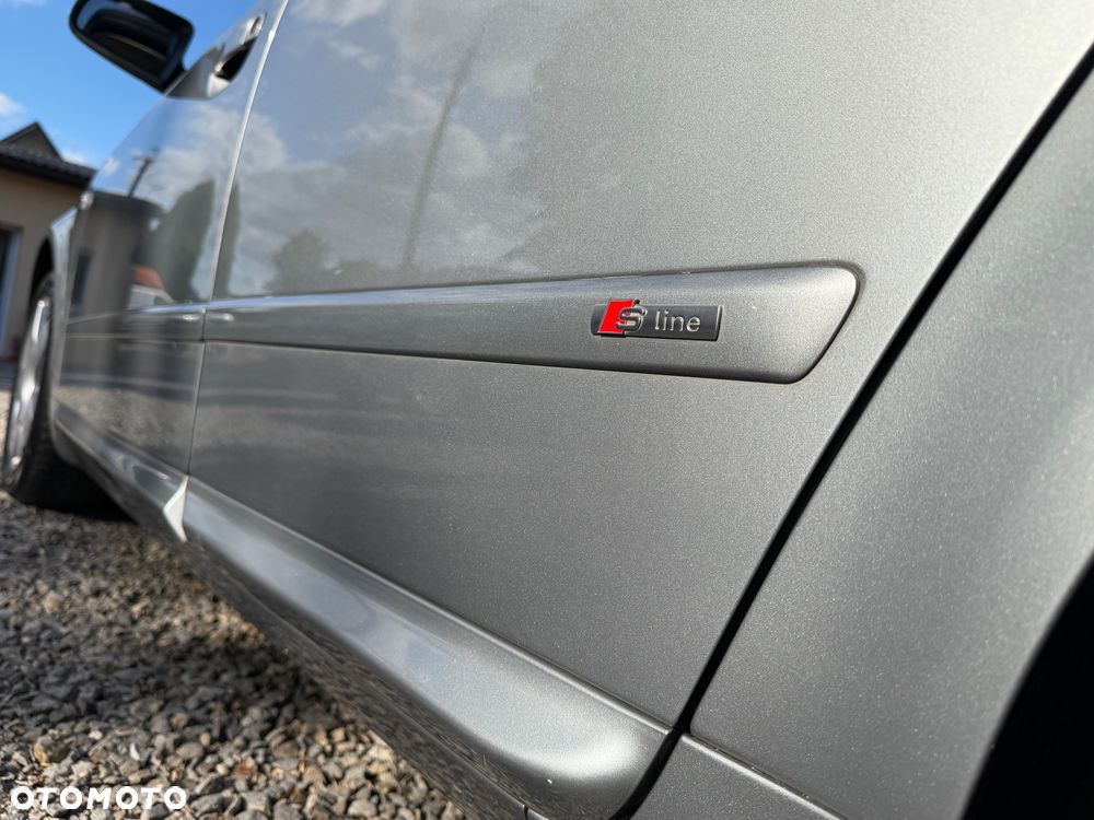 Audi A4 Avant 2.0 TDI - 8