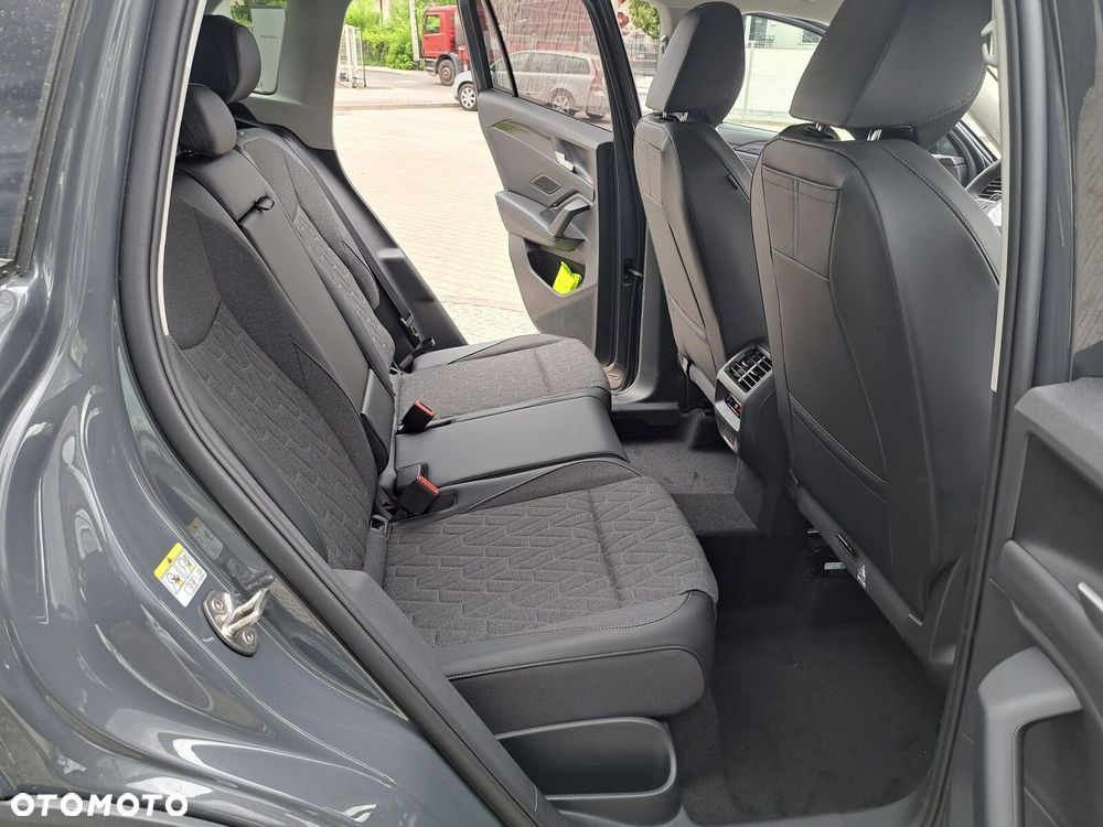 Volkswagen Tiguan - 9