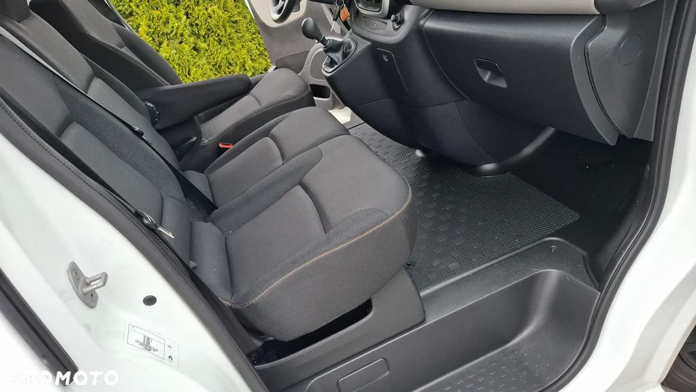 Renault Trafic - 24