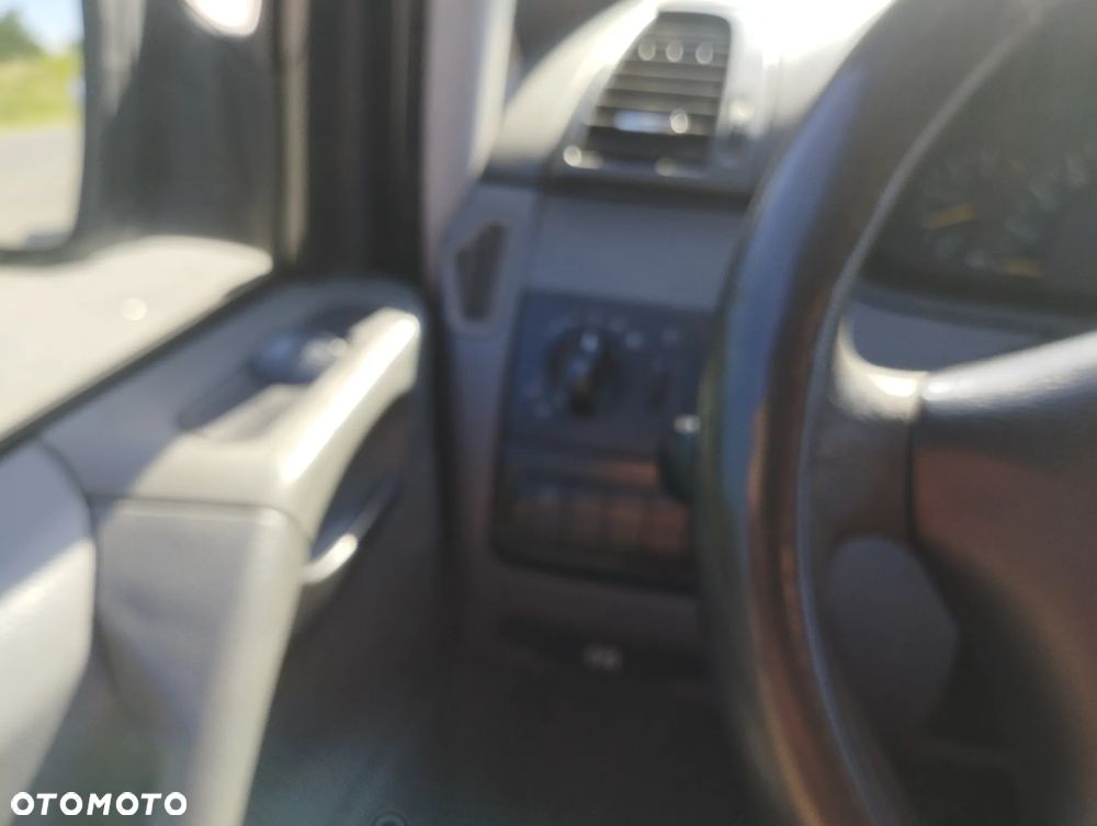 Mercedes-Benz Vito - 9