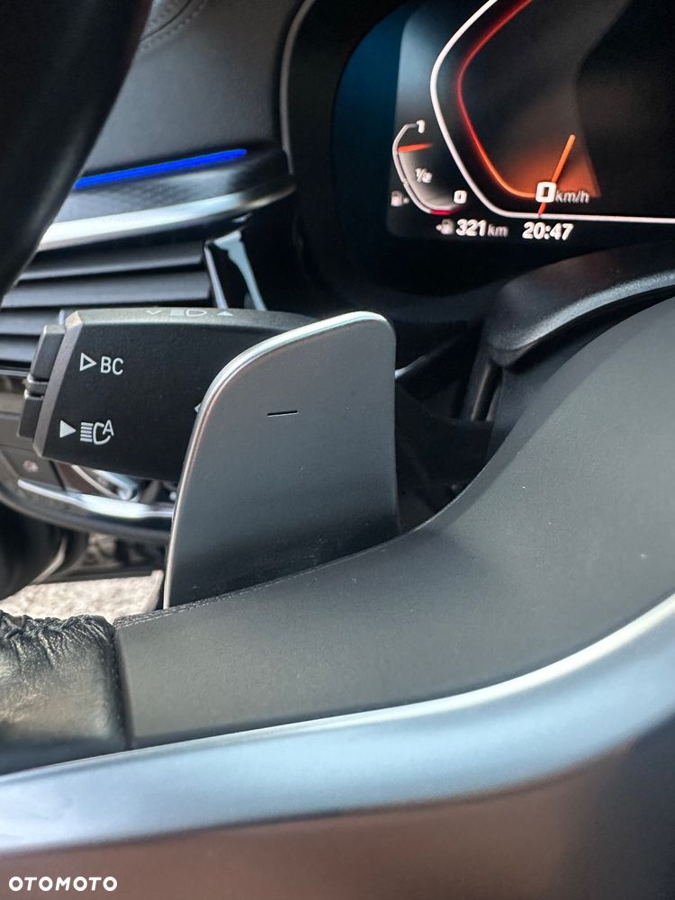 BMW Seria 5 M550i xDrive - 18