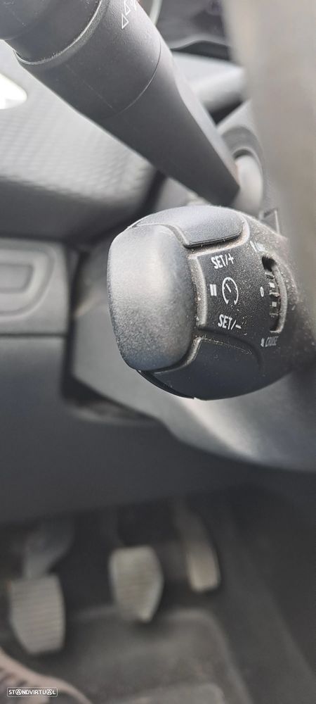 Peugeot 208 1.6 BlueHDi Style - 9