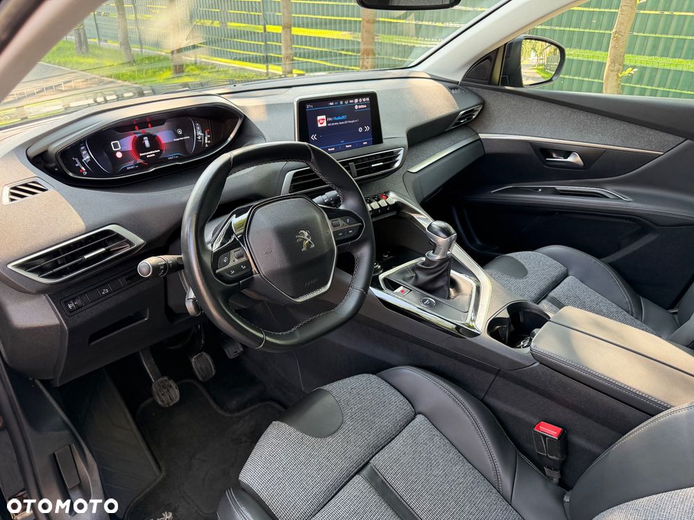 Peugeot 3008 PureTech 130 Stop & Start GPF Allure - 12