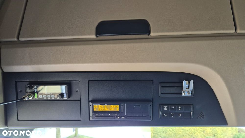 Mercedes-Benz MERCEDES-BENZ///ACTROS///BIG SPACE///1851///2020///JEDYNE 220  TYŚ KM///STANDARD///DUŻE  ZBIORNIKI///EURO6///STAN JAK NOWY - 30