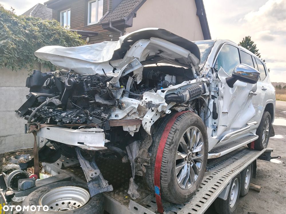 Toyota Land Cruiser - 10