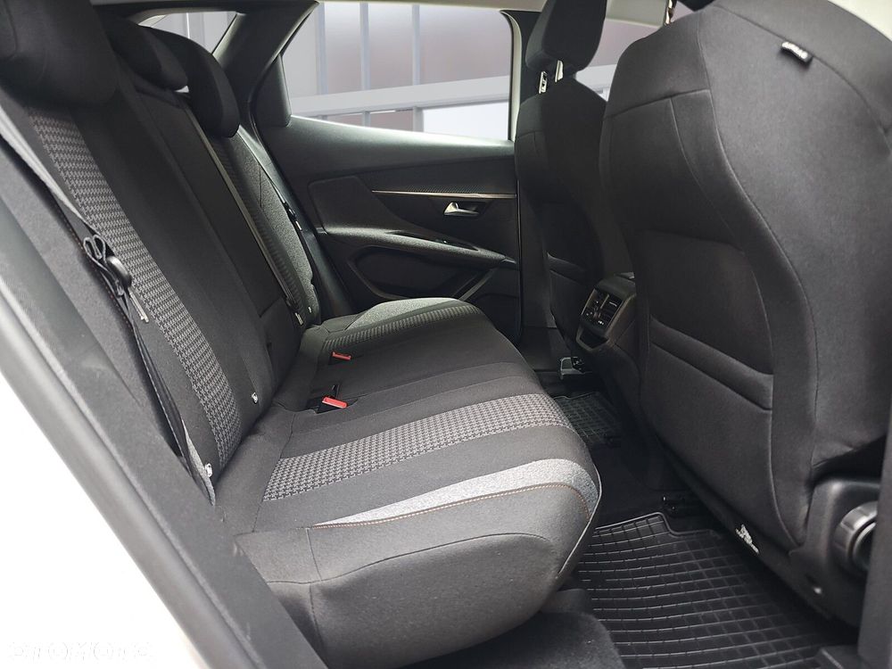 Peugeot 3008 1.5 BlueHDi Active Pack S&S EAT8 - 11