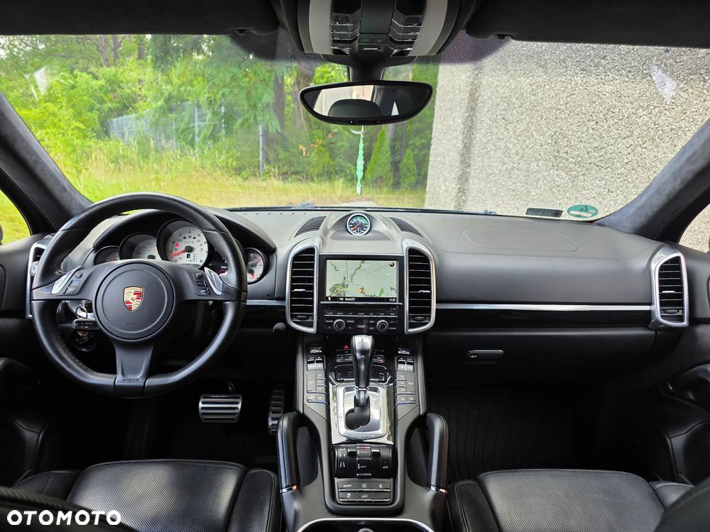 Porsche Cayenne - 9