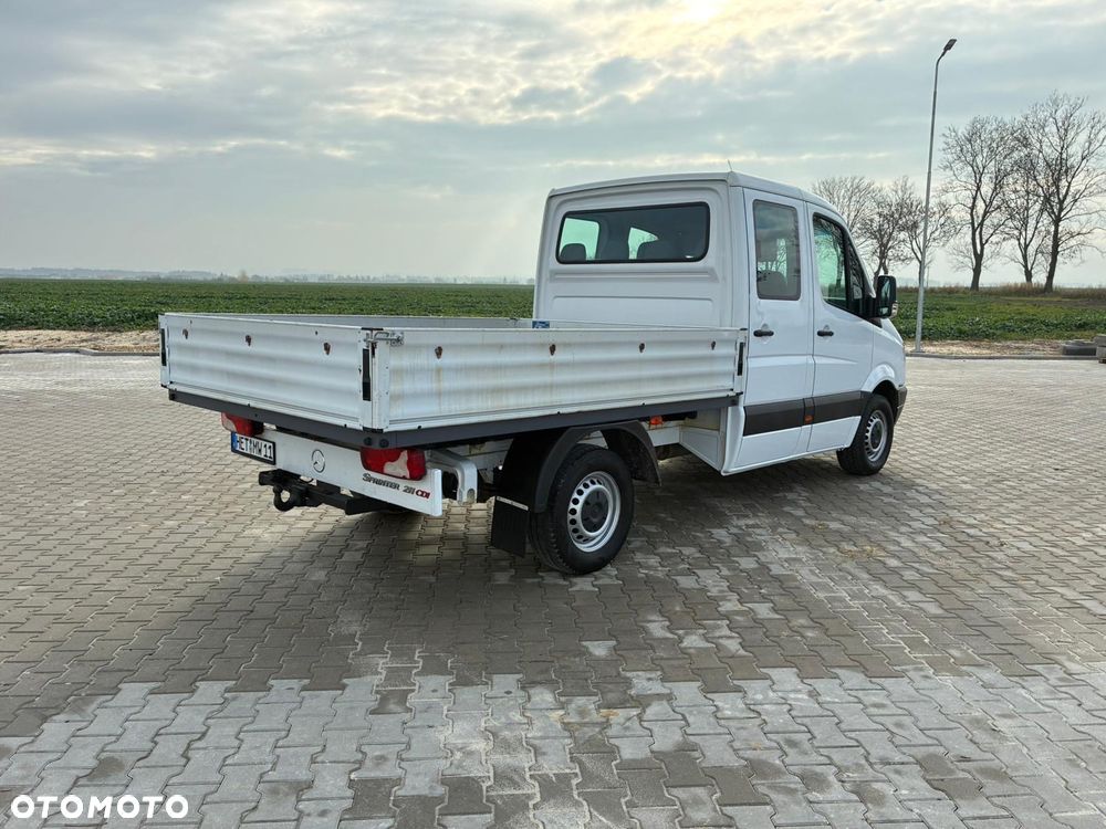 Mercedes-Benz Sprinter 906 211 CDI - 12