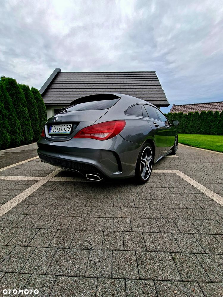 Mercedes-Benz CLA 200 Orange Art Edition - 8