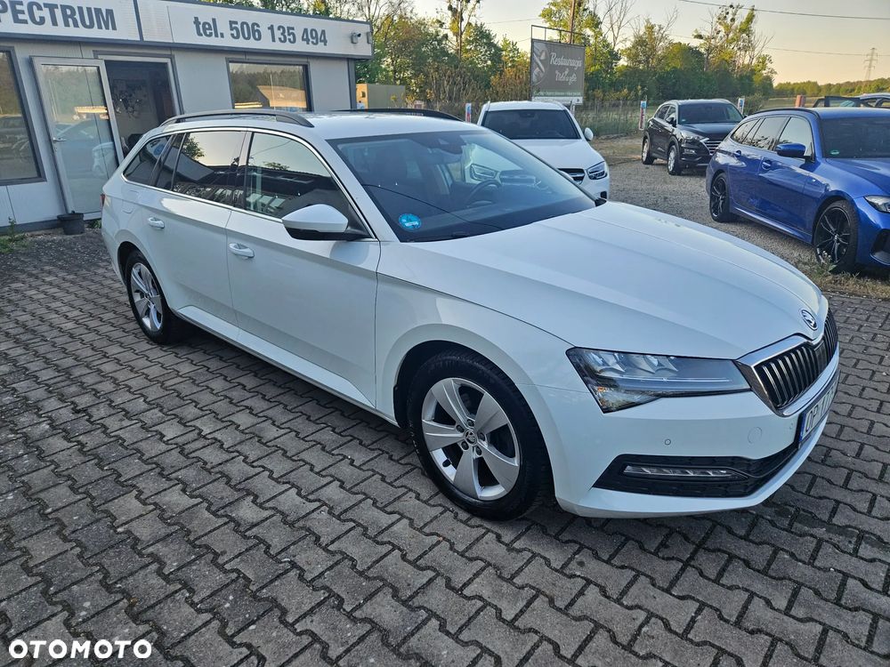 Skoda Superb 2.0 TDI DSG Ambition - 4