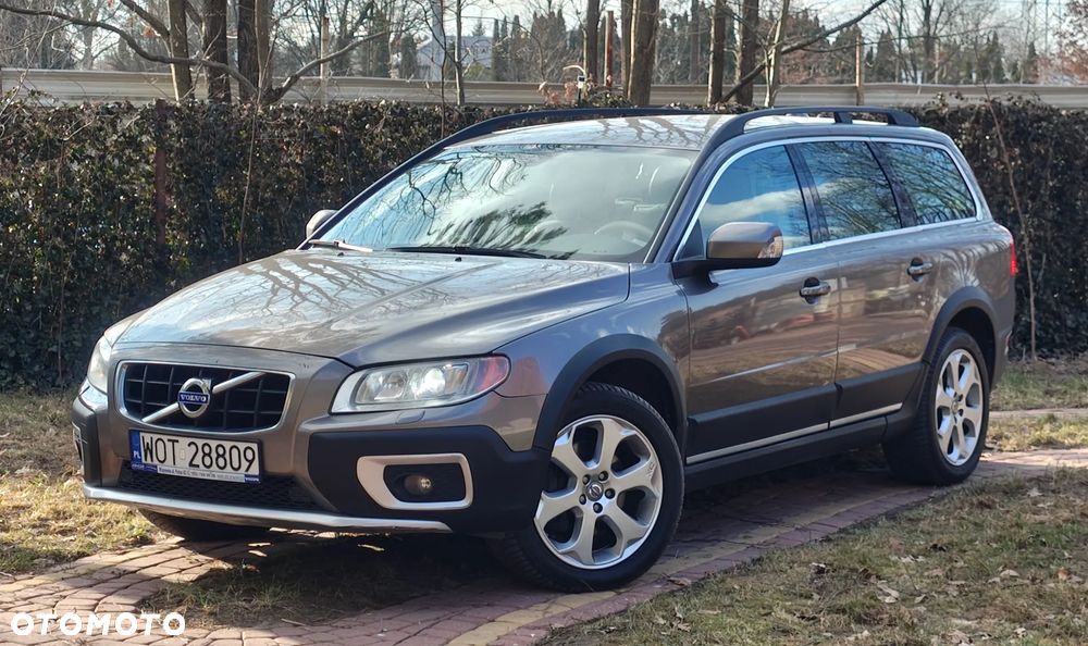 Volvo XC 70 - 1